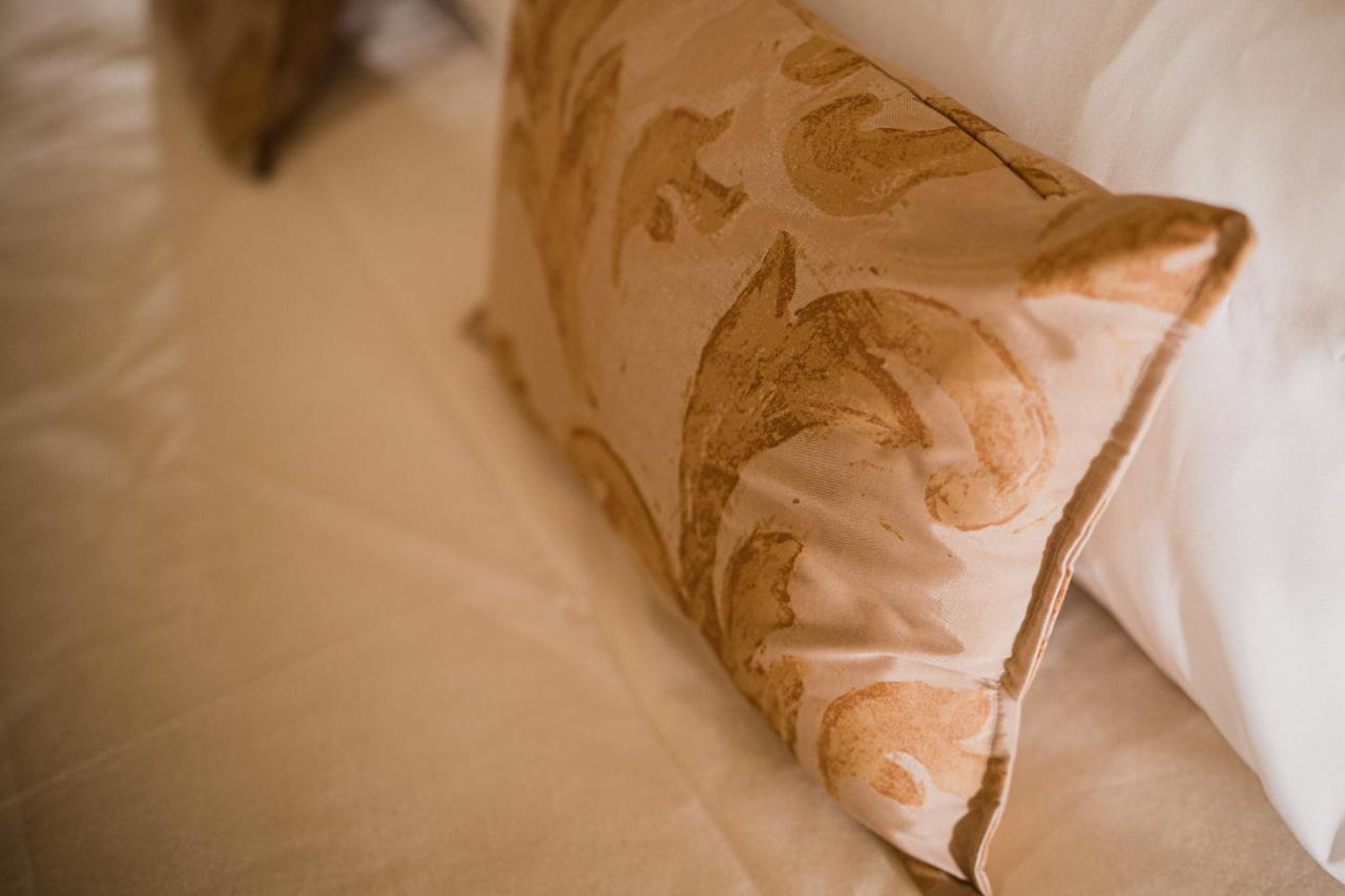 Moon'S Tower Suite&Rooms Portoscuso Bagian luar foto