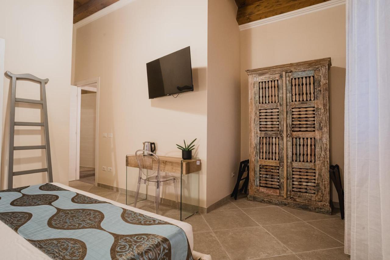 Moon'S Tower Suite&Rooms Portoscuso Bagian luar foto