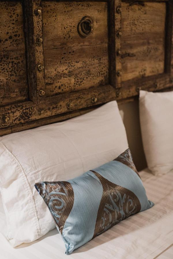 Moon'S Tower Suite&Rooms Portoscuso Bagian luar foto