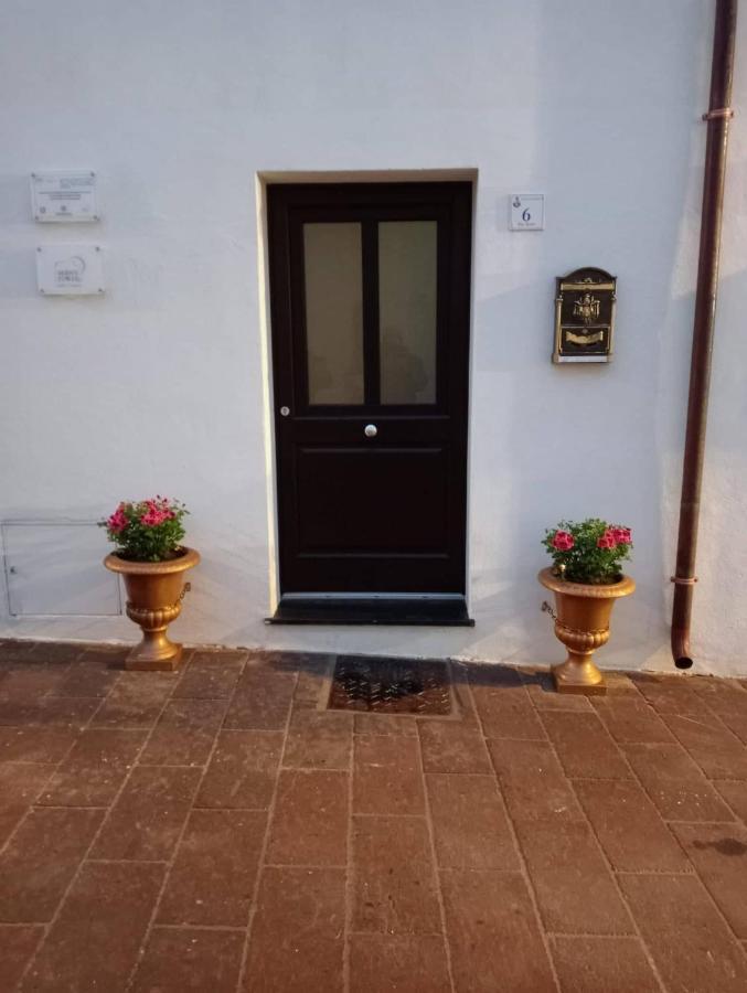 Moon'S Tower Suite&Rooms Portoscuso Bagian luar foto